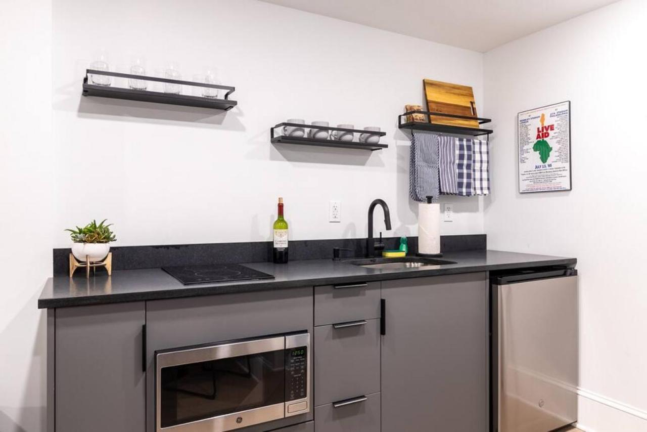 Thena Hotel - Spacious 1 Bedroom Philadelphia Exterior photo